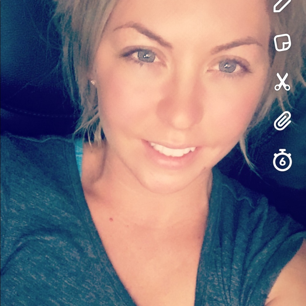 Meet your Posher, Christina